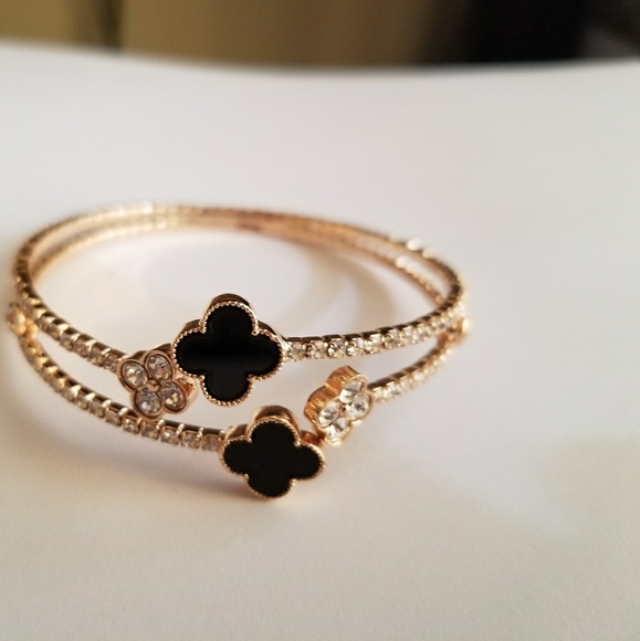 Rachel's accessories, Jewelry, Brand New Gold Bracelet Black Clover